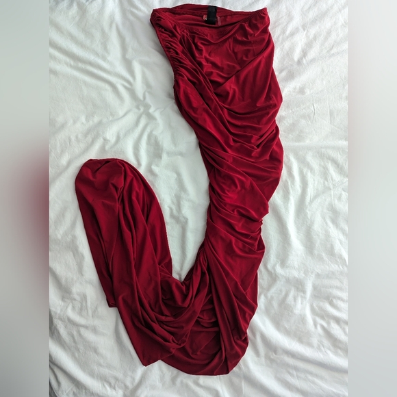 Diana Gown in Red- Norma Kamali - Picture 2 of 6